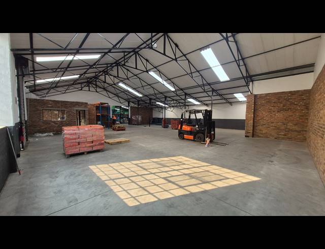 352M² FACTORY TO LET IN BENONI SOUTH